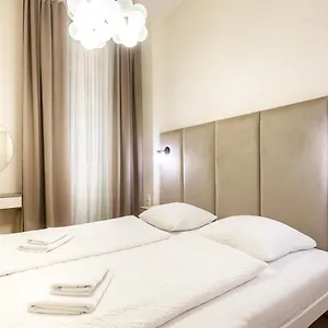 apartma-andrea-1907-uplne-novy-apartman-minutu-od.karlovyvary-hotels.com/